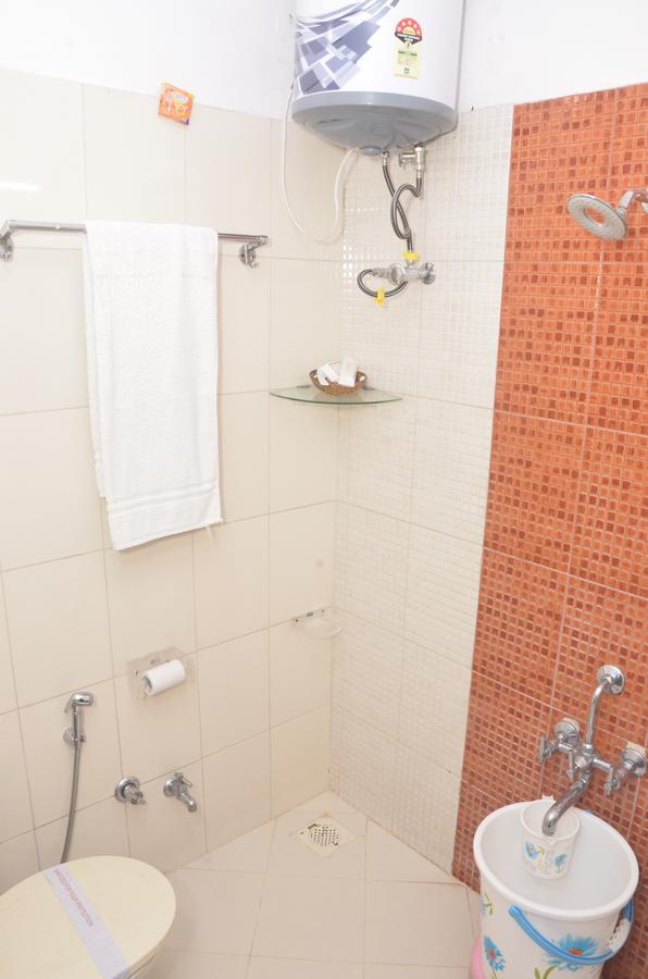Hotel Royal Classic Bareilly Esterno foto