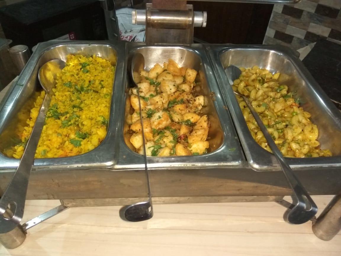 Hotel Royal Classic Bareilly Esterno foto