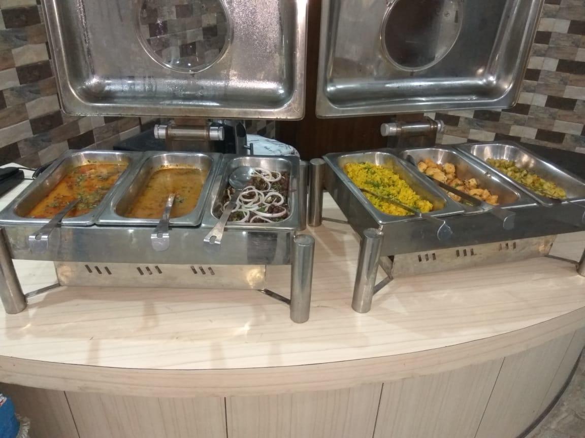 Hotel Royal Classic Bareilly Esterno foto