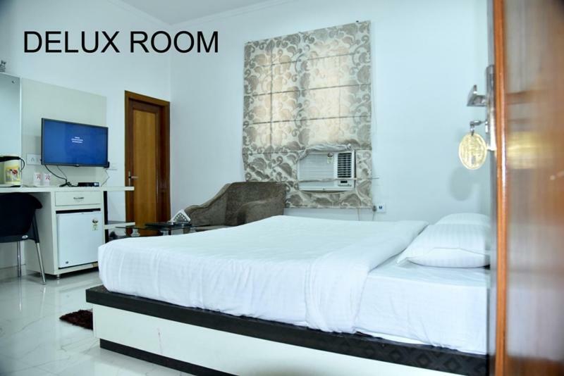Hotel Royal Classic Bareilly Esterno foto