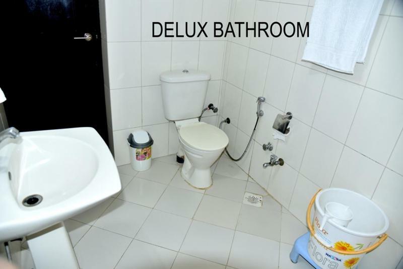 Hotel Royal Classic Bareilly Esterno foto