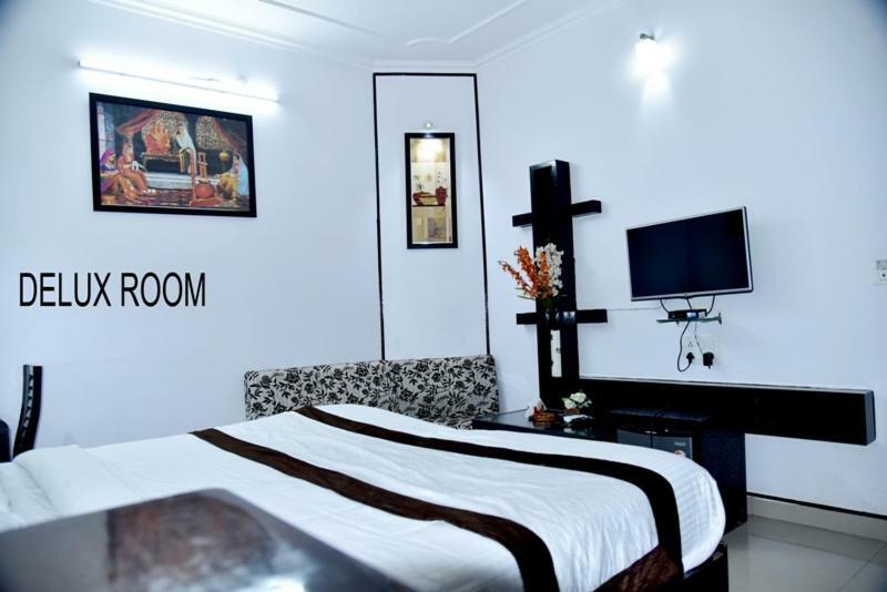 Hotel Royal Classic Bareilly Esterno foto